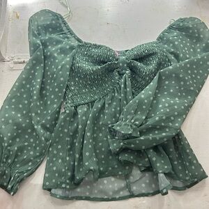 Mi Ami (Francesca’s) Green long sleeve, never worn, size small